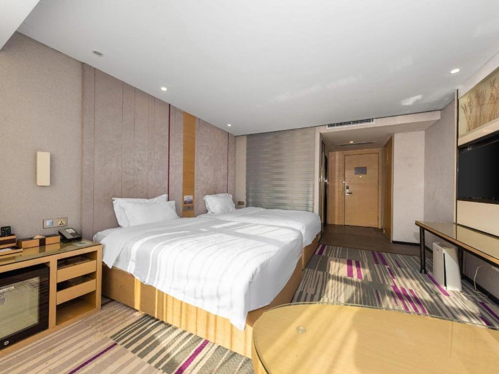 Lavande Hotel Nanchang Ai XI Hu Subway East Station Branch Dış mekan fotoğraf