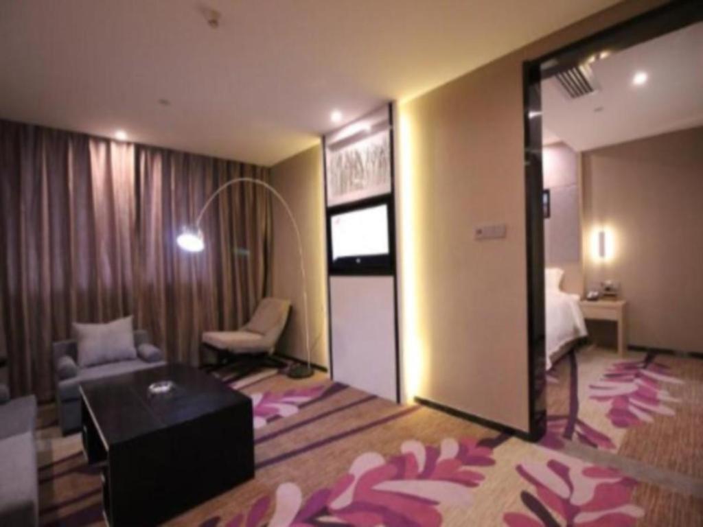 Lavande Hotel Nanchang Ai XI Hu Subway East Station Branch Dış mekan fotoğraf