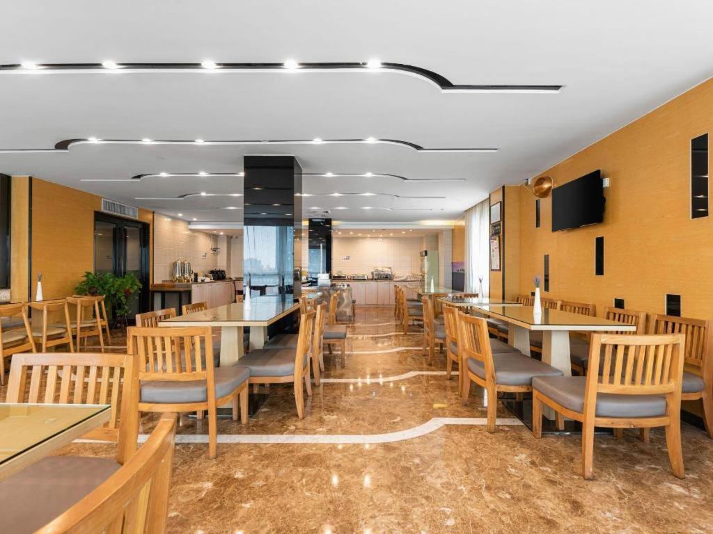 Lavande Hotel Nanchang Ai XI Hu Subway East Station Branch Dış mekan fotoğraf